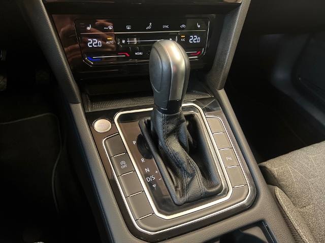 Passat Variant 1.5 TSI Business DSG LED Navi
