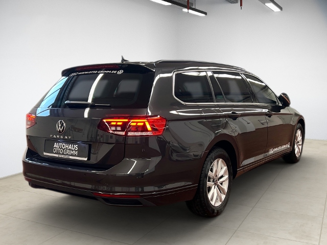Passat Variant 1.5 TSI Business DSG LED Navi