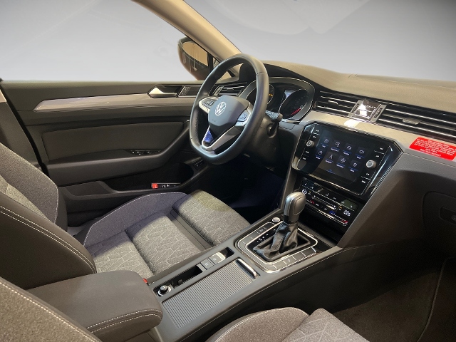 Passat Variant 1.5 TSI Business DSG LED Navi