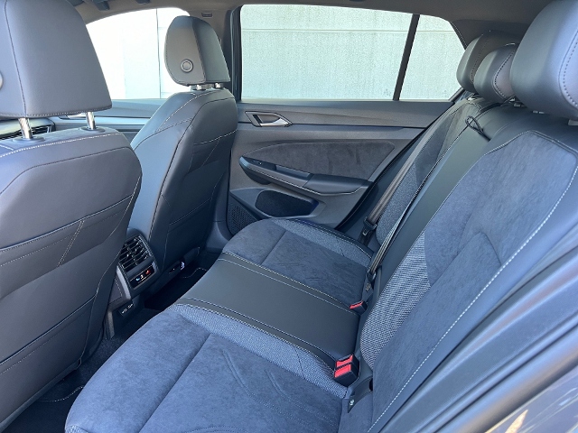 Golf VIII 1.5 e TSI EDITION 50 DSG LED Navi
