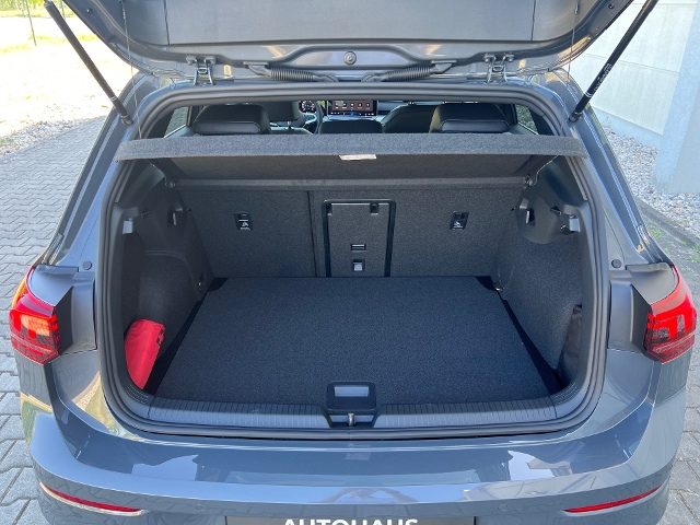 Golf VIII 1.5 e TSI EDITION 50 DSG LED Navi