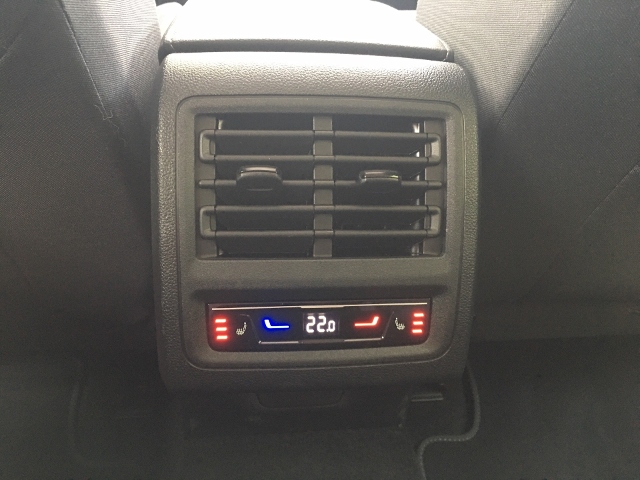 Golf VIII 1.5 TSI Life Pano Standhzg. LED Navi