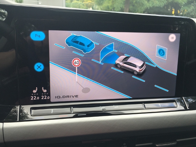 Golf VIII 1.5 TSI Life Pano Standhzg. LED Navi