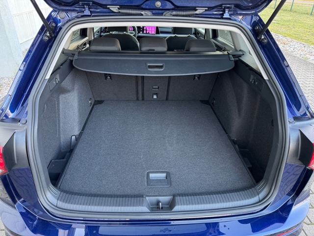 Golf VIII Variant 1.5 eTSI Style LED Kamera