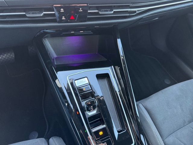 Golf VIII Variant 1.5 eTSI Style LED Kamera