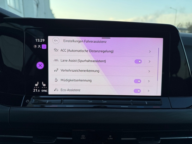 Golf VIII Variant 1.5 eTSI Style LED Kamera