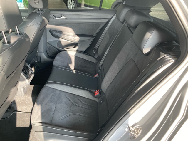 Golf VIII 1.5 eTSI Edition 50 DSG LED Navi