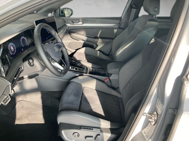 Golf VIII 1.5 eTSI Edition 50 DSG LED Navi
