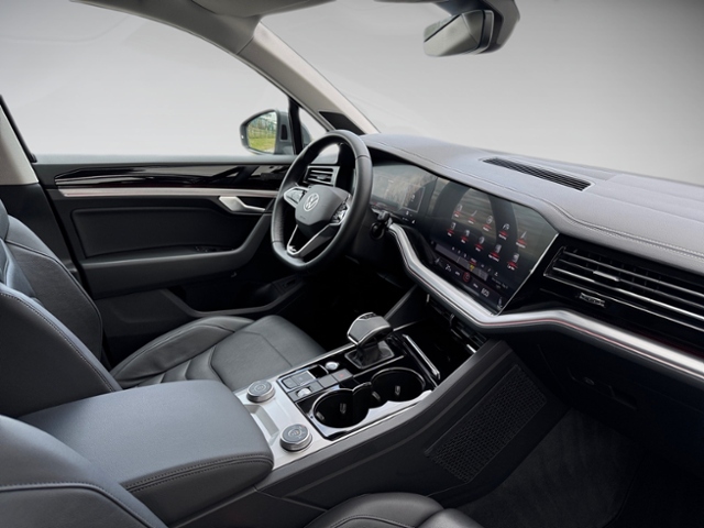 Touareg 3.0 TDI V6 Elegance 4M AHK