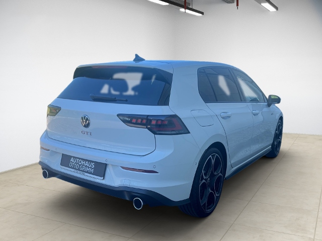 Golf VIII 2.0 TSI GTI DSG LED Kamera DCC