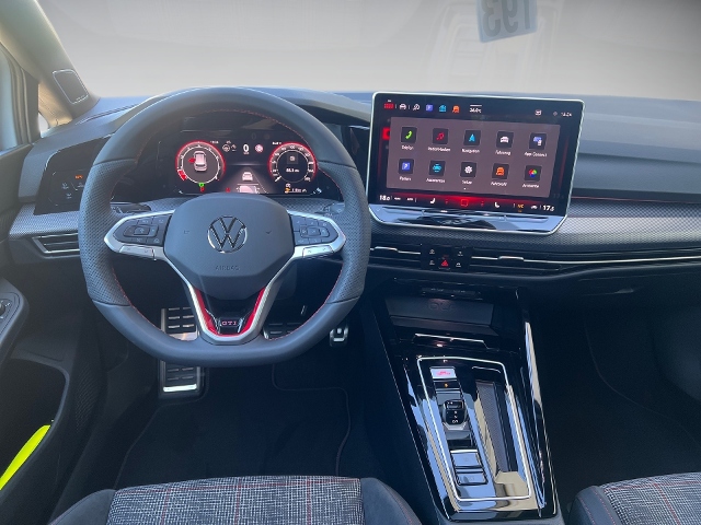 Golf VIII 2.0 TSI GTI DSG LED Kamera DCC