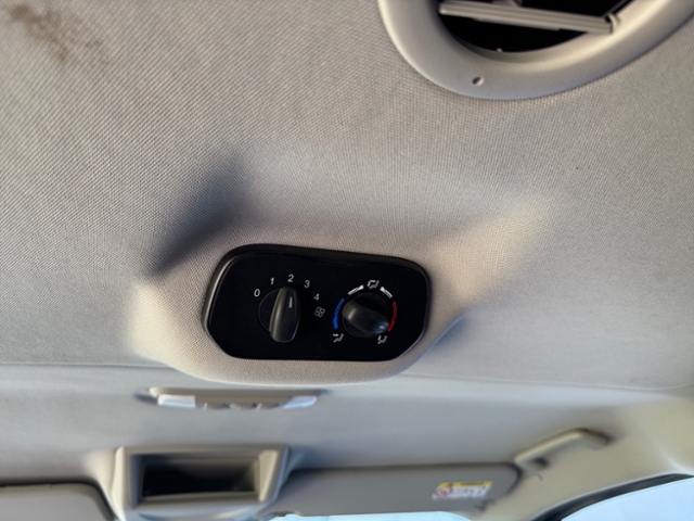 Transit Tourneo 2.0TDI L2 Custom 8 Sitze Titani