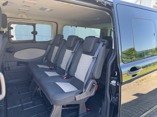 Transit Tourneo 2.0TDI L2 Custom 8 Sitze Titani