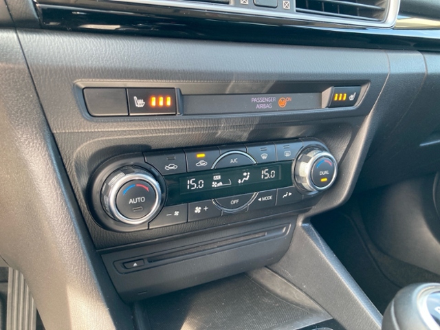 3 2.0 SKYACTIV-G 120 Center-Line Xenon