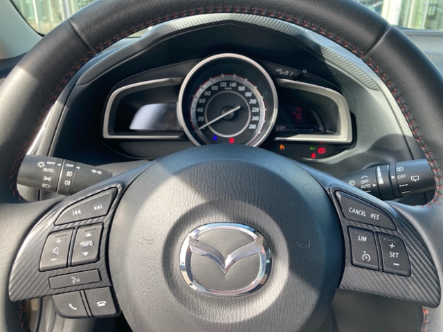3 2.0 SKYACTIV-G 120 Center-Line Xenon