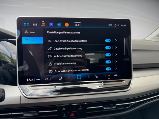Golf VIII 1.5 TSI Life AHK LED SHZ Navi