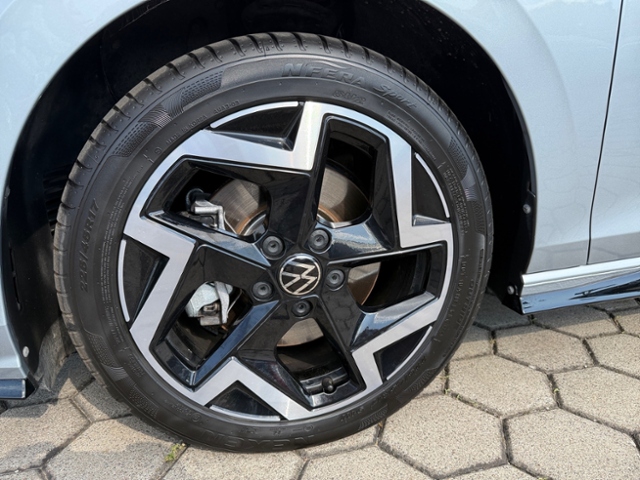 Golf VIII 2.0 TDI DSG R-Line LED Kamera