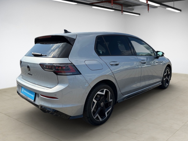 Golf VIII 2.0 TDI DSG R-Line LED Kamera