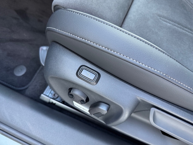 Passat Variant 2.0 TDI Business DSG LED Navi