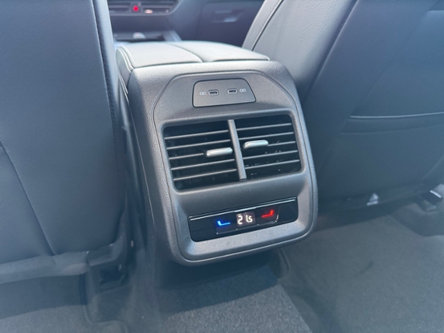Passat Variant 2.0 TDI Business DSG LED Navi