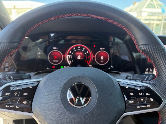 Golf VIII 2.0 TSI GTI DSG LED ACC