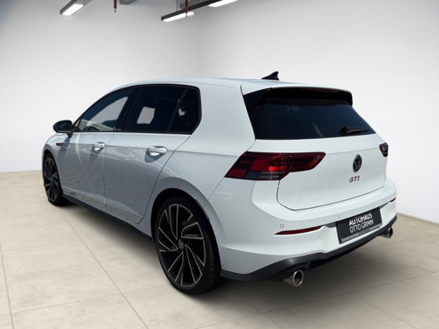 Golf VIII 2.0 TSI GTI DSG LED ACC