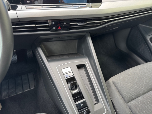 Golf VIII Variant 2.0 TDI DSG LED Navi beh. Lenk