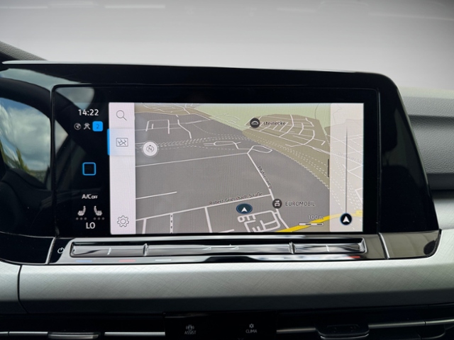 Golf VIII Variant 2.0 TDI DSG LED Navi beh. Lenk