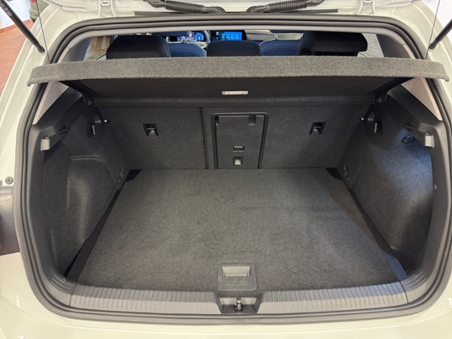 Golf VIII 1.5 TSI Active LED Navi