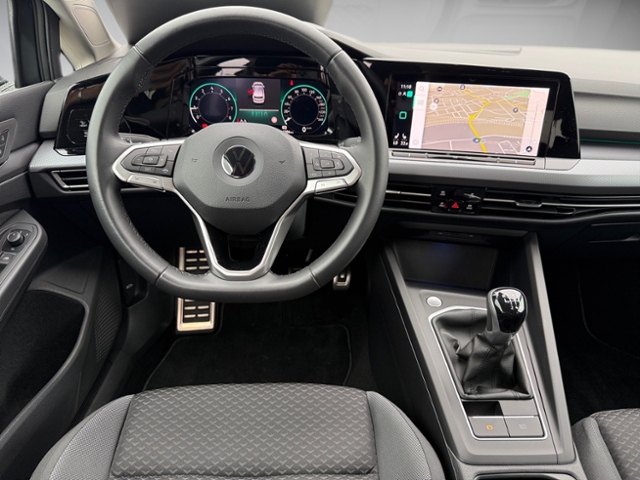 Golf VIII Life Active 1.5 TSI LED AHK Navi