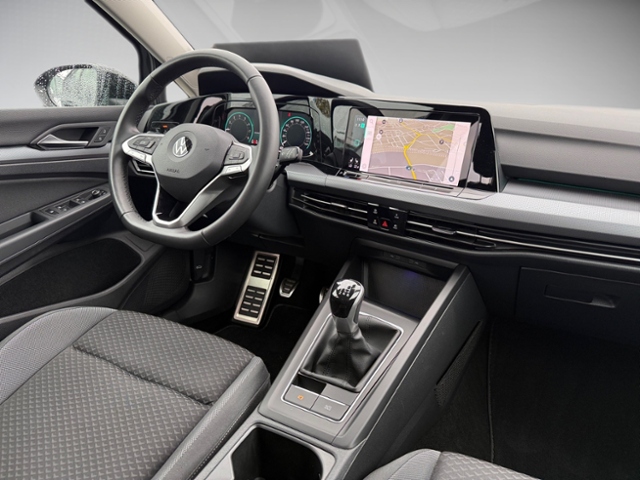 Golf VIII Life Active 1.5 TSI LED AHK Navi