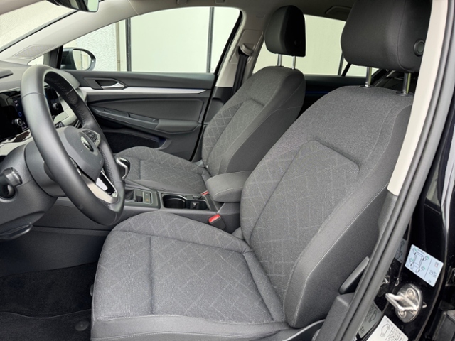Golf VIII 1.5 TSI Life LED DAB beh.Lenkrad