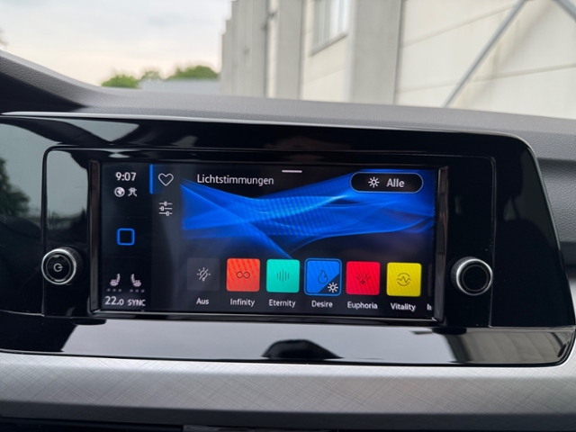 Golf VIII 1.5 TSI Life LED DAB beh.Lenkrad