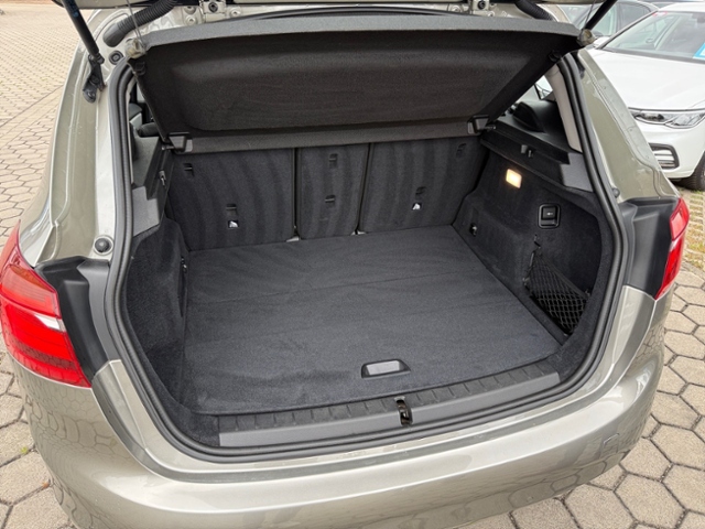 2er Active Tourer 218 i Advantage KLIMA LED NAVI