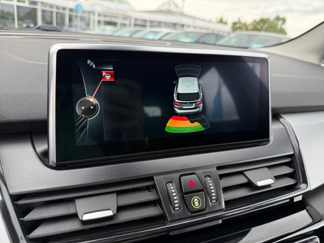 2er Active Tourer 218 i Advantage KLIMA LED NAVI
