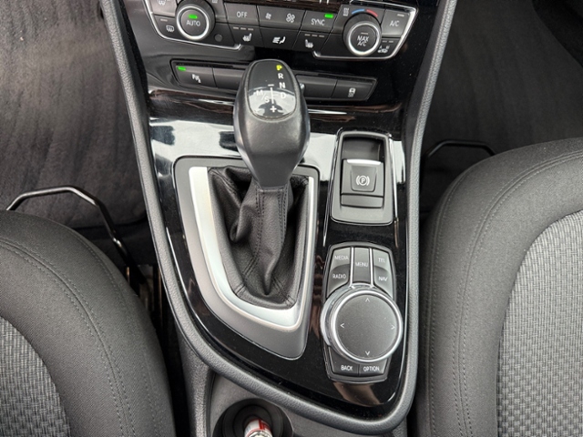 2er Active Tourer 218 i Advantage KLIMA LED NAVI