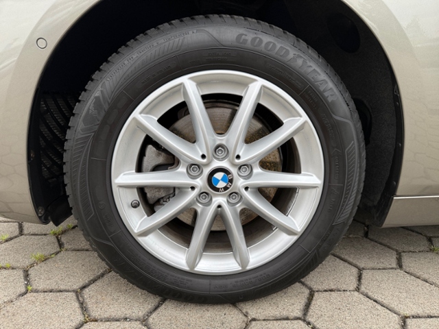 2er Active Tourer 218 i Advantage KLIMA LED NAVI
