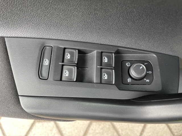 Taigo 1.5 TSI DSG R-Line ACC Matrix Navi
