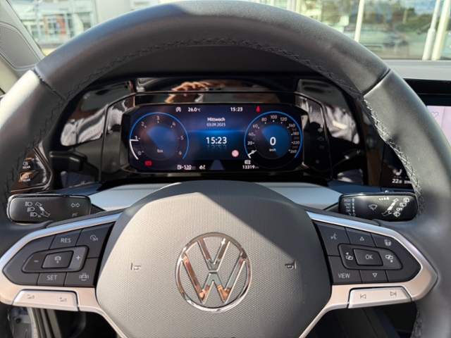 Golf VIII 2.0 TDI Life Standhz. Kamera LED