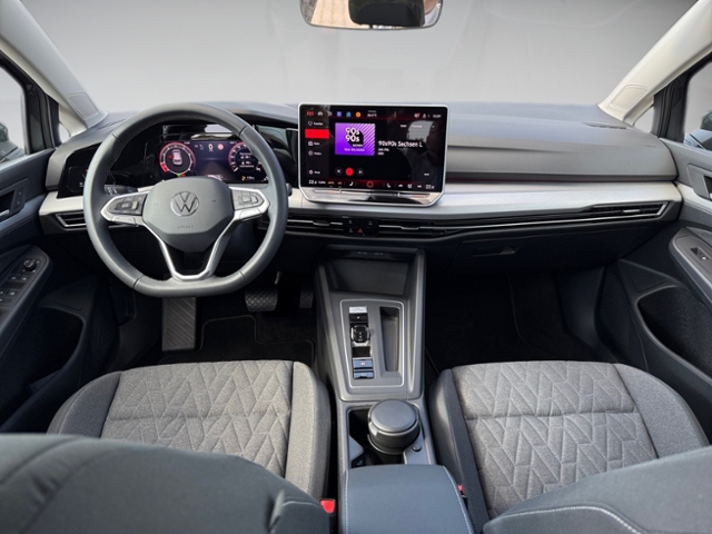 Golf VIII 1.5 eTSI Life DSG AHK ACC DAB+