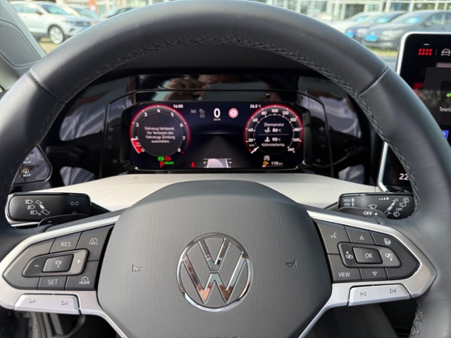 Golf VIII 1.5 eTSI Life DSG AHK ACC DAB+