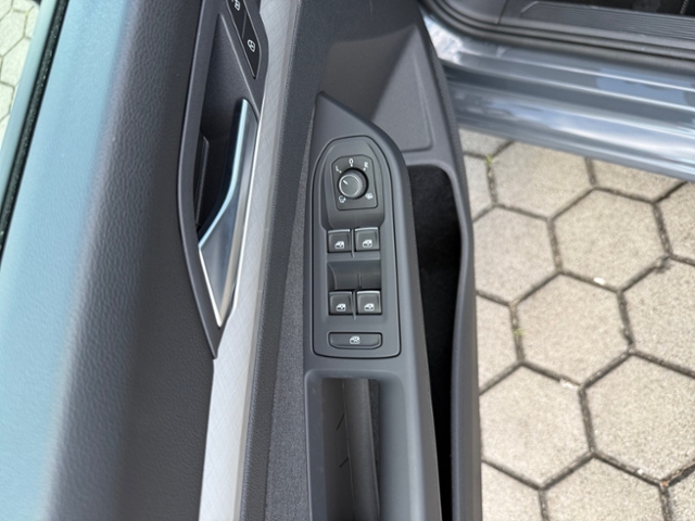 Golf VIII 1.5 eTSI Life DSG AHK ACC DAB+