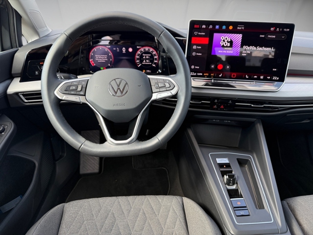 Golf VIII 1.5 eTSI Life DSG AHK ACC DAB+