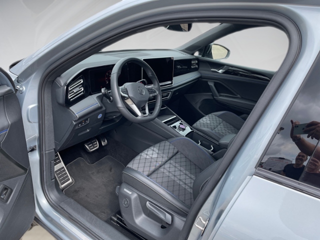 Tiguan 2.0 TDI DSG 4M R-Line AHK