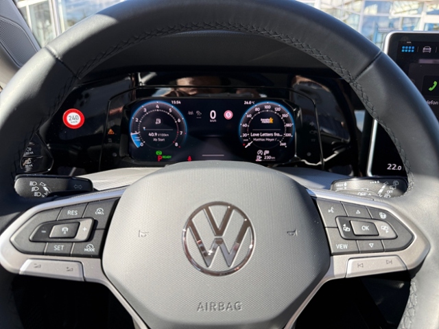 Golf VIII Variant 1.5 eTSI Style DSG LED NAVI