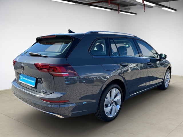 Golf VIII Variant 1.5 eTSI Style DSG LED NAVI