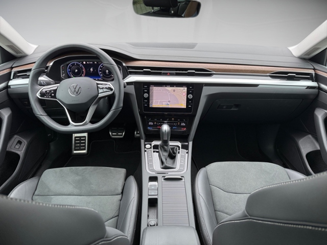 Arteon SB 2.0 TDI SCR Elegance  LED AHK Navi