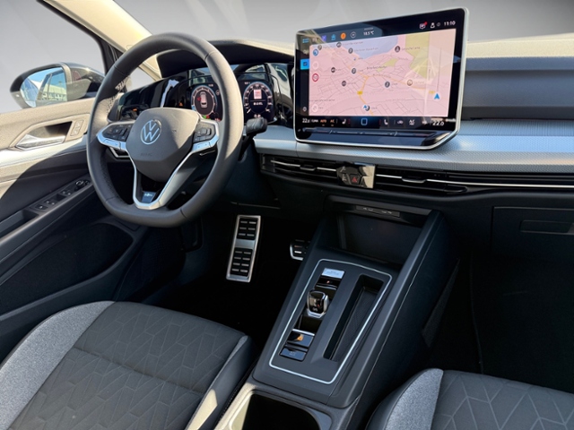 Golf VIII Variant 1.5 eTSI DSG Goal LED Navi AHK