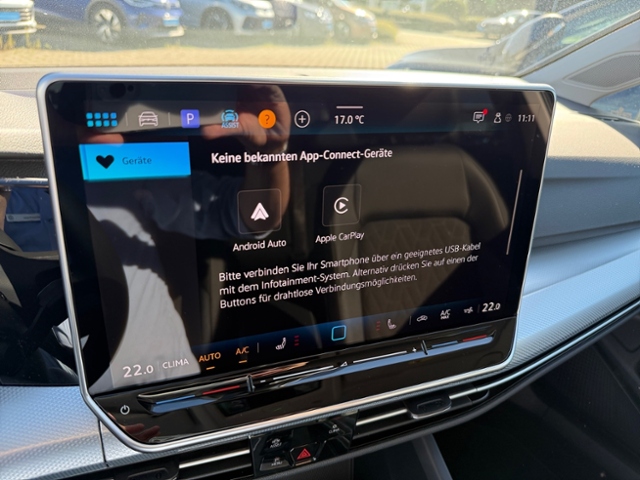 Golf VIII Variant 1.5 eTSI DSG Goal LED Navi AHK