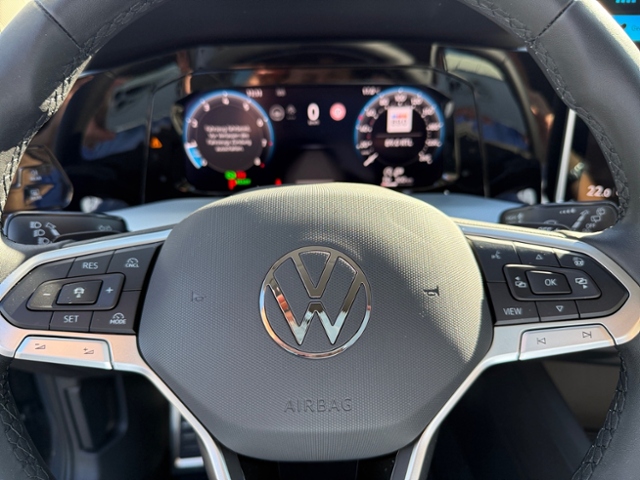 Golf VIII Variant 1.5 eTSI DSG Goal LED Navi AHK